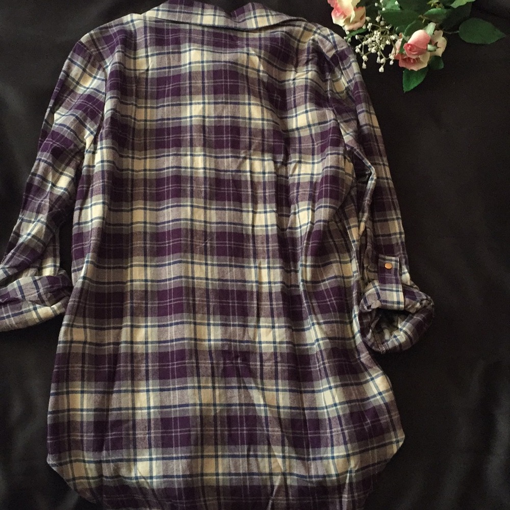 Button down shirt - Picture 2 of 2